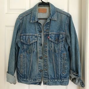 Vintage Levi’s Jean jacket MOVING SALE!